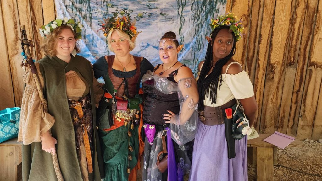 Beating the Heat: How to Survive Summer Ren Faire - Ohio Renaissance  Festival